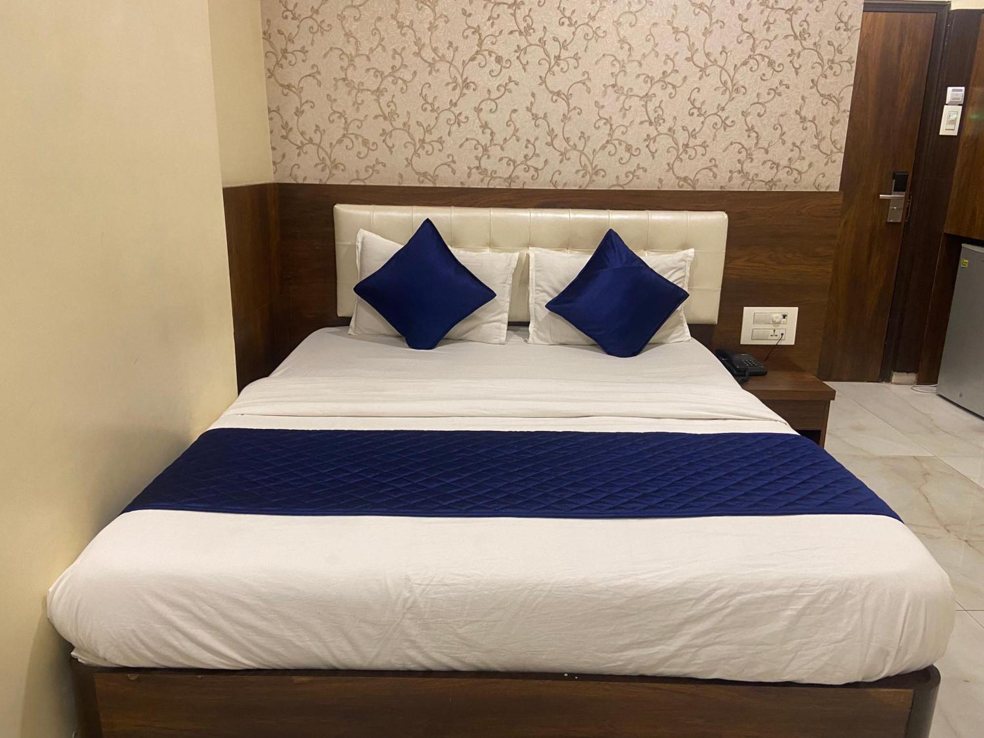 Hotel Ashyana - Near To Grant Road Station Mumbai Eksteriør bilde